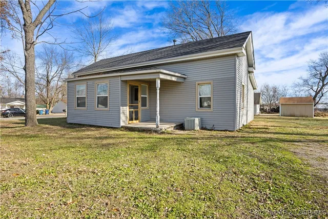 $124,900 | 230 North Moreau Avenue, Tipton, MO 65081