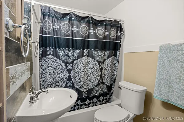 $119,000 | 230 North Moreau Avenue, Tipton, MO 65081