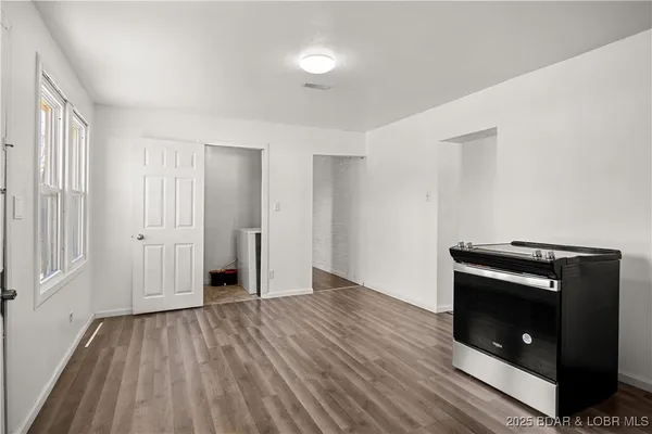 $119,000 | 230 North Moreau Avenue, Tipton, MO 65081