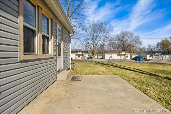 $119,000 | 230 North Moreau Avenue, Tipton, MO 65081