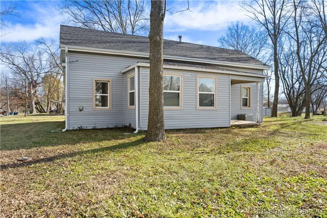 $124,900 | 230 North Moreau Avenue, Tipton, MO 65081