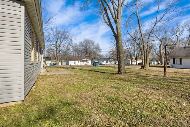$124,900 | 230 North Moreau Avenue, Tipton, MO 65081