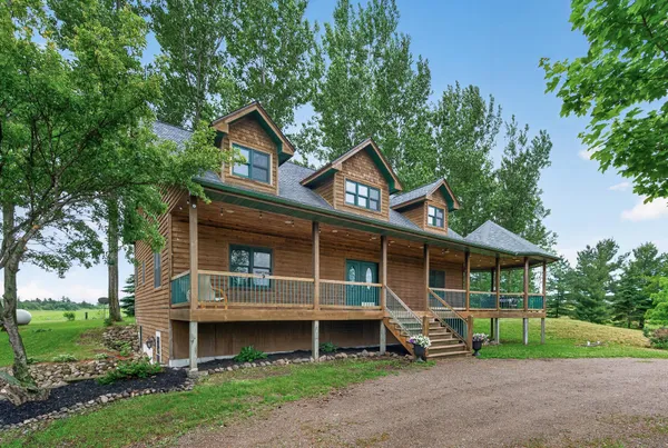 $699,000 | 39645 Palm Street Northwest, Stanchfield, MN 55080