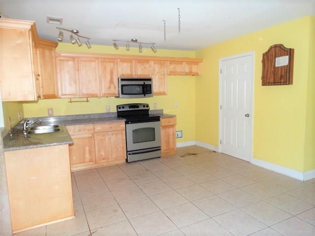 4699 Oak Drive Slidell, LA 70461 - Photo 3 of 17