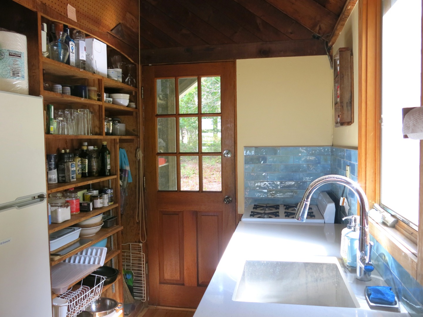 119 Thumb Point Road Vineyard Haven, MA 02568 - Photo 8 of 31 Gallery Image 8