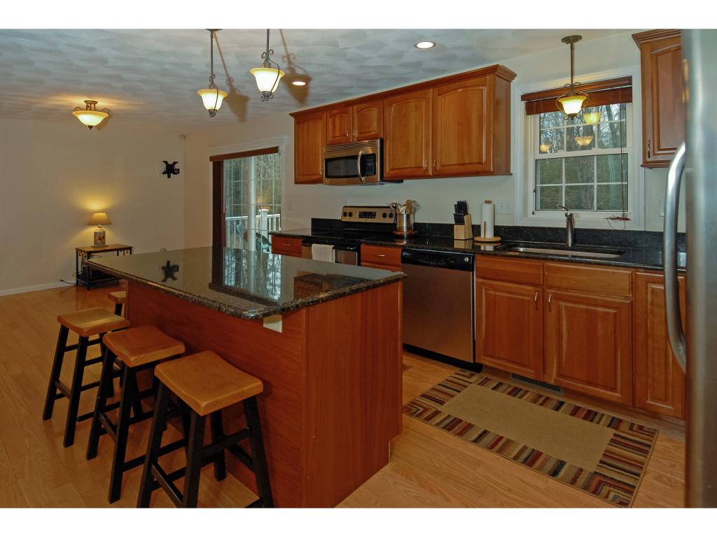186 Grant Road Newmarket, NH 03857 - Photo 11 of 31 Gallery Image 11