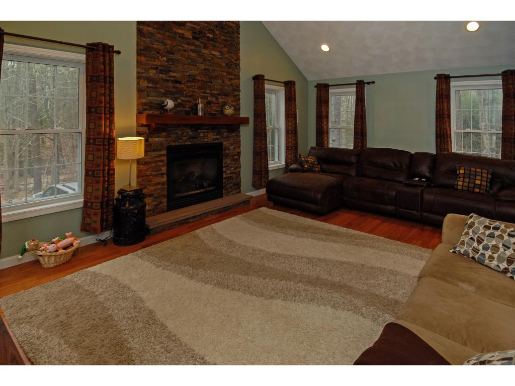 186 Grant Road Newmarket, NH 03857 - Photo 13 of 31 Gallery Image 13