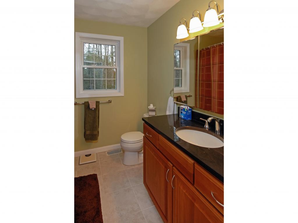 186 Grant Road Newmarket, NH 03857 - Photo 20 of 31 Gallery Image 20