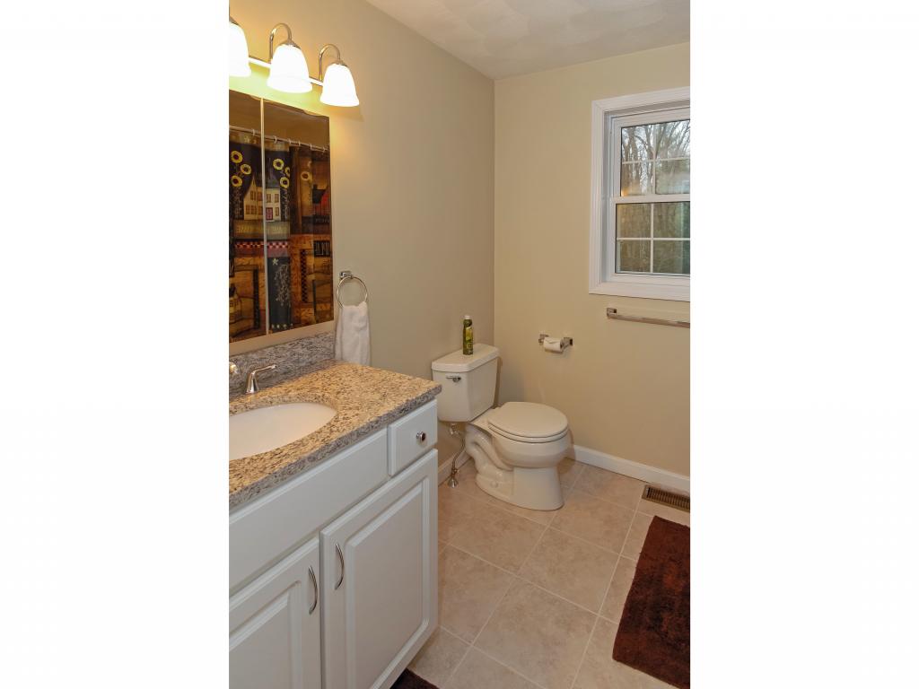 186 Grant Road Newmarket, NH 03857 - Photo 22 of 31 Gallery Image 22