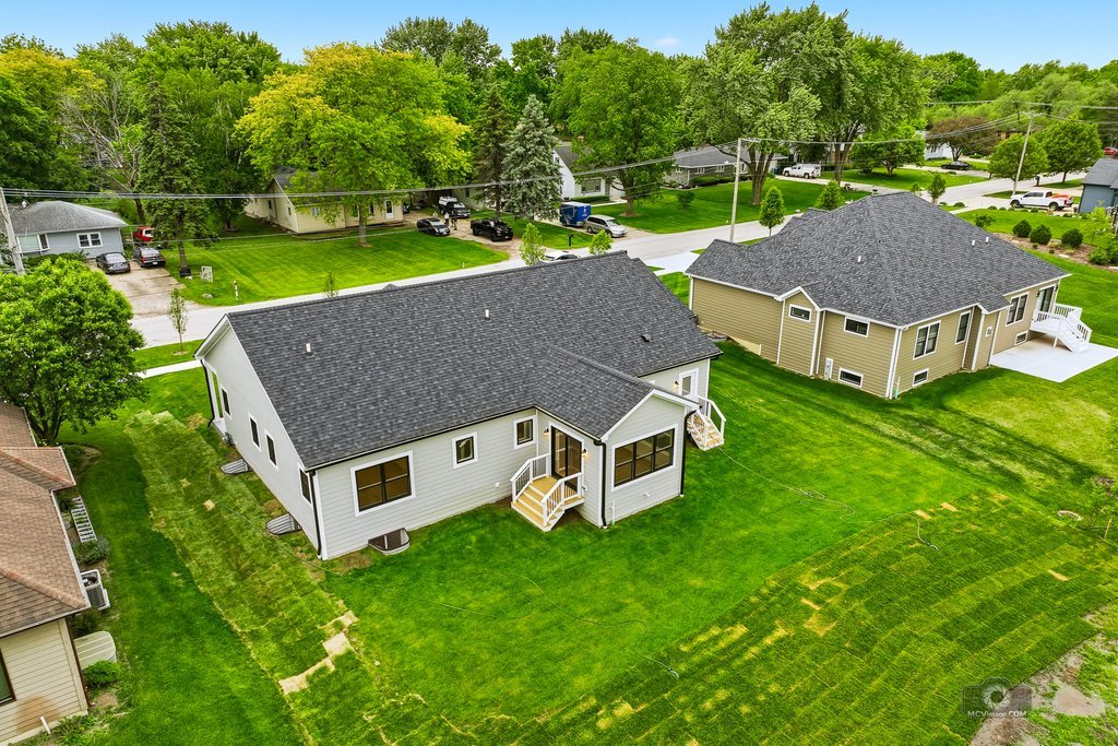 684 Schomer Road Aurora, IL 60505 - Photo 23 of 30