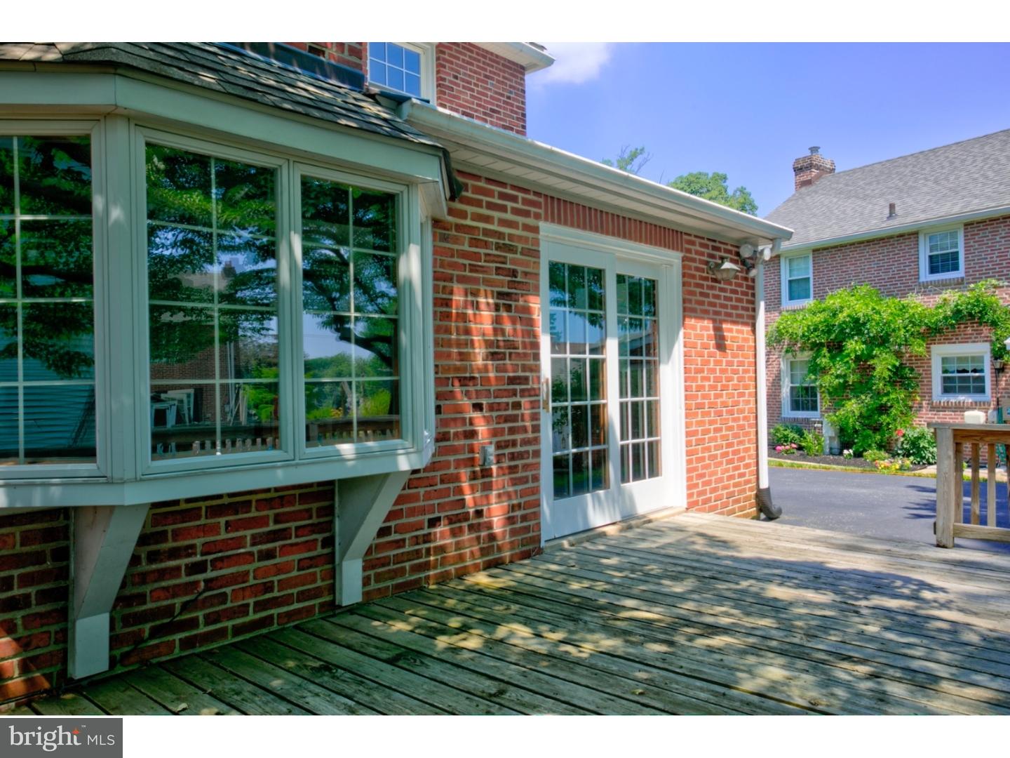 303 Shelbourne Road Havertown, PA 19083 - Photo 6 of 17