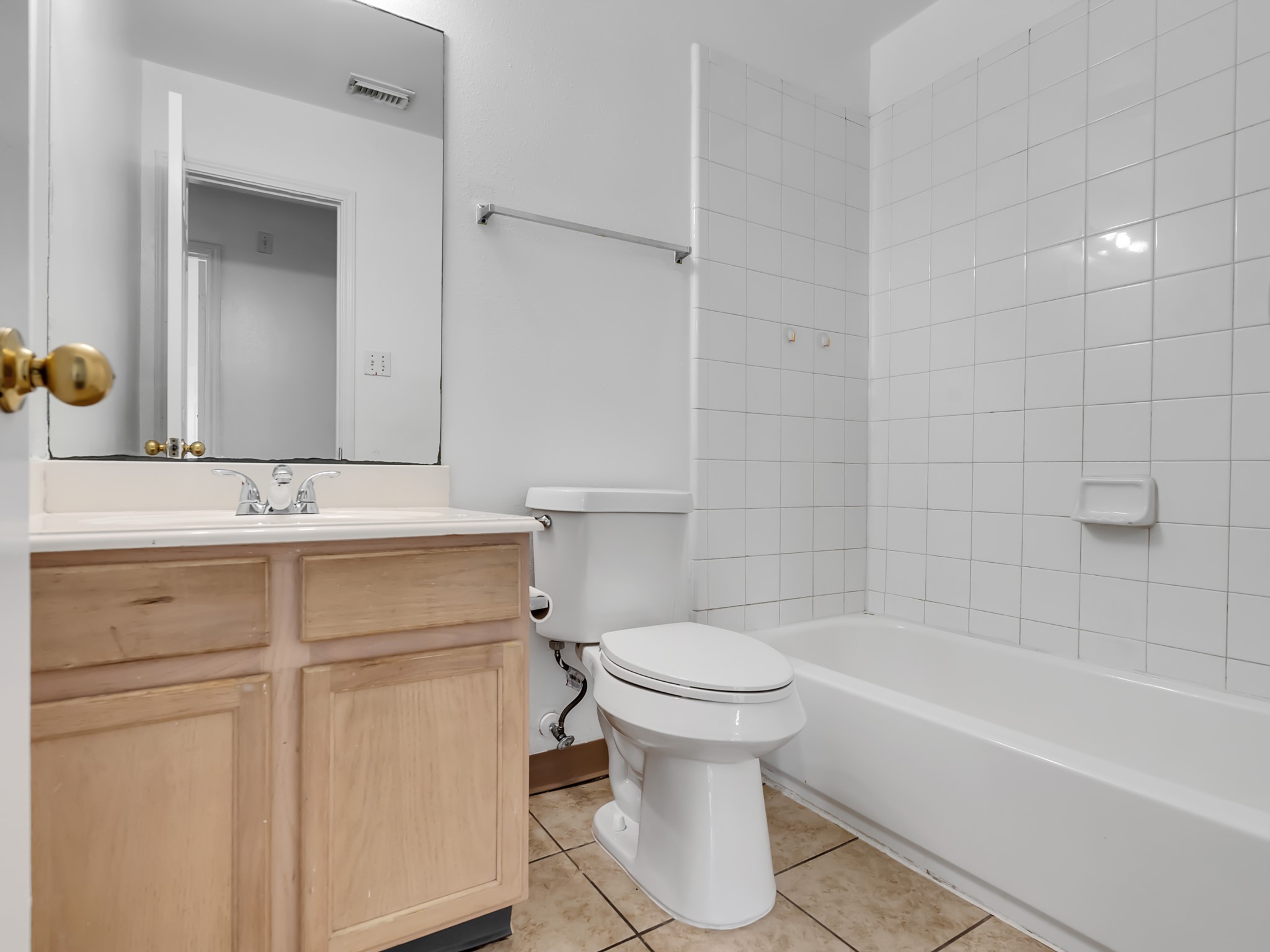 7211 Calcutta Spring Drive Houston, TX 77083 - Photo 12 of 17 2nd full bathroom. New toilet & new faucet