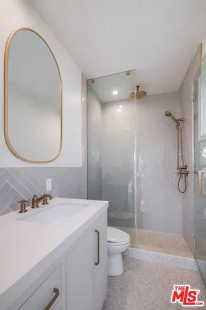 $15,250 | 161 North Hamel Drive, Beverly Hills, CA 90211