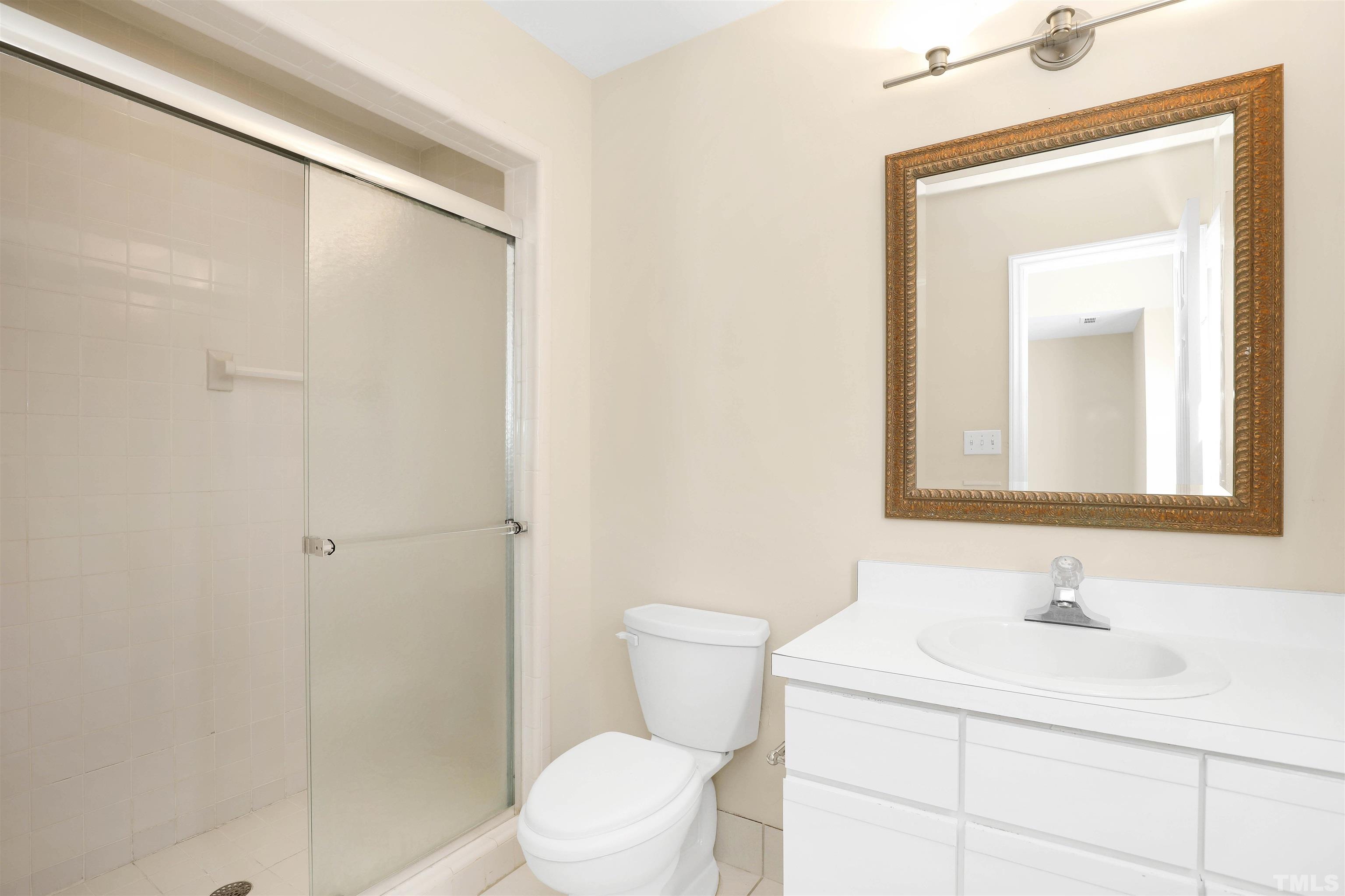 1054 Washington Street, Unit 101 Raleigh, NC 27605 - Photo 17 of 36
