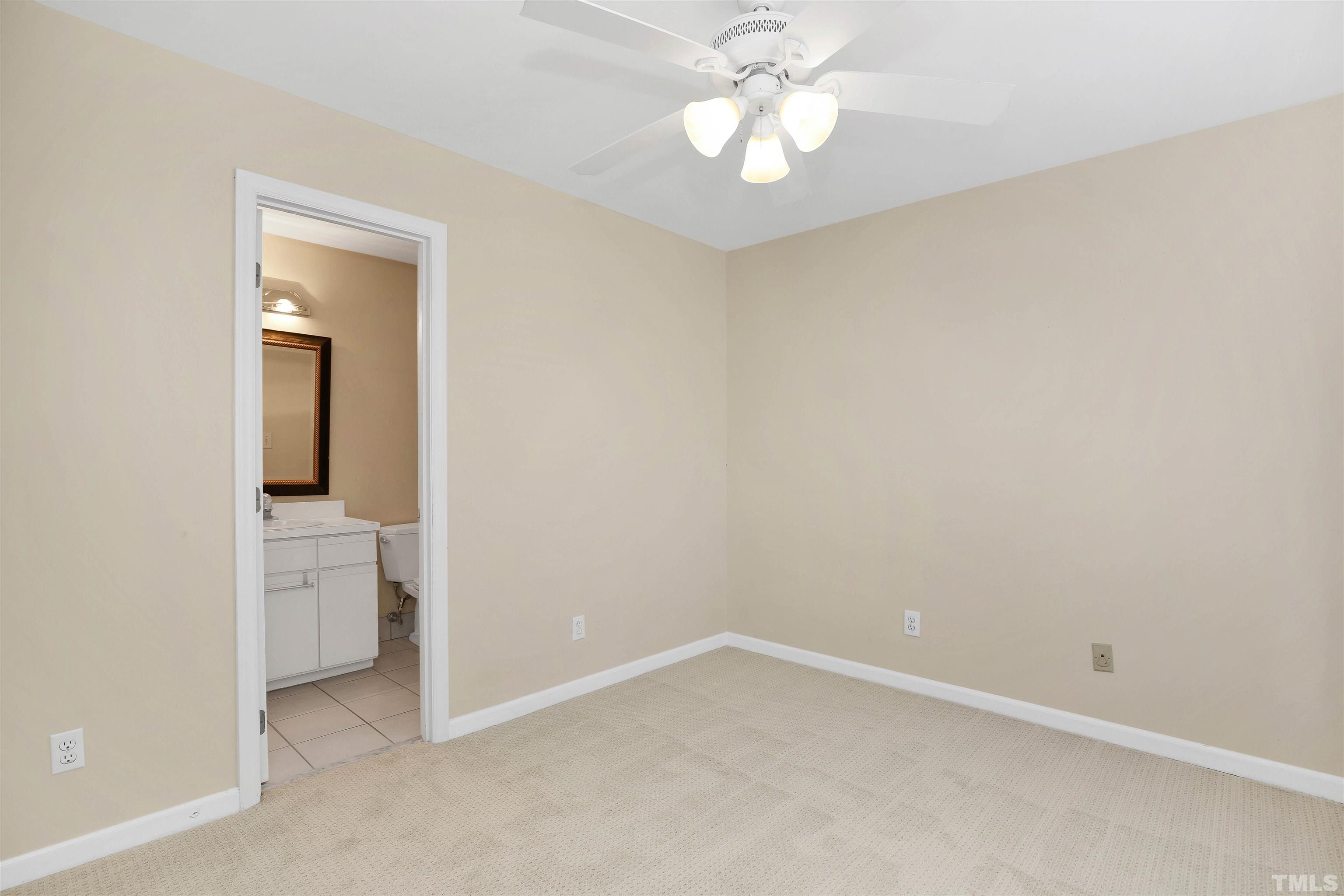 1054 Washington Street, Unit 101 Raleigh, NC 27605 - Photo 19 of 36
