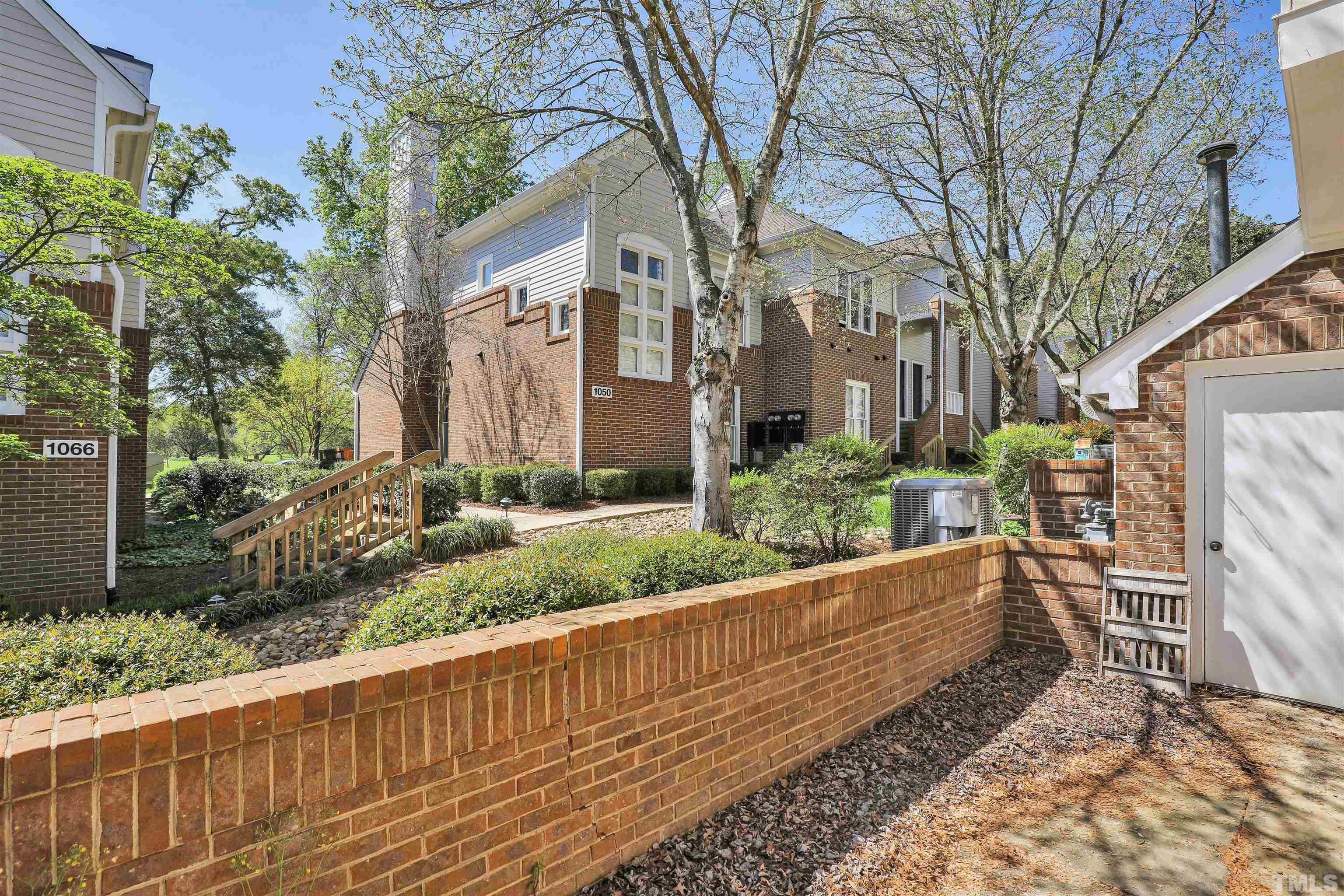 1054 Washington Street, Unit 101 Raleigh, NC 27605 - Photo 23 of 36