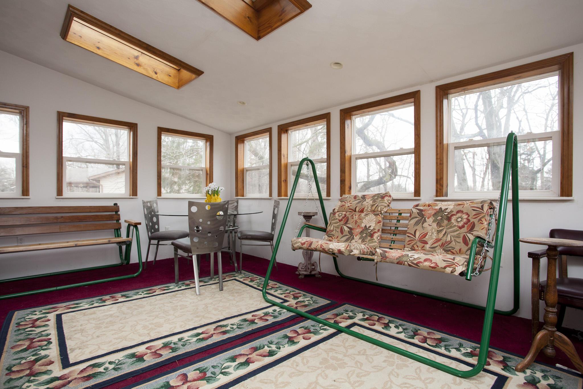 8221 Flint Road Columbus, OH 43235 - Photo 8 of 15