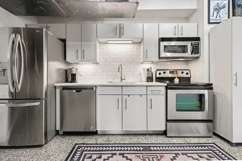 $424,900 | 700 Church Street, Unit 802, Nashville, TN 37203