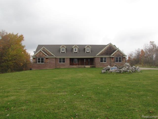 10732 Chase Lake Road Fowlerville, MI 48836 - Photo 3 of 69 IMG_4537.jpg