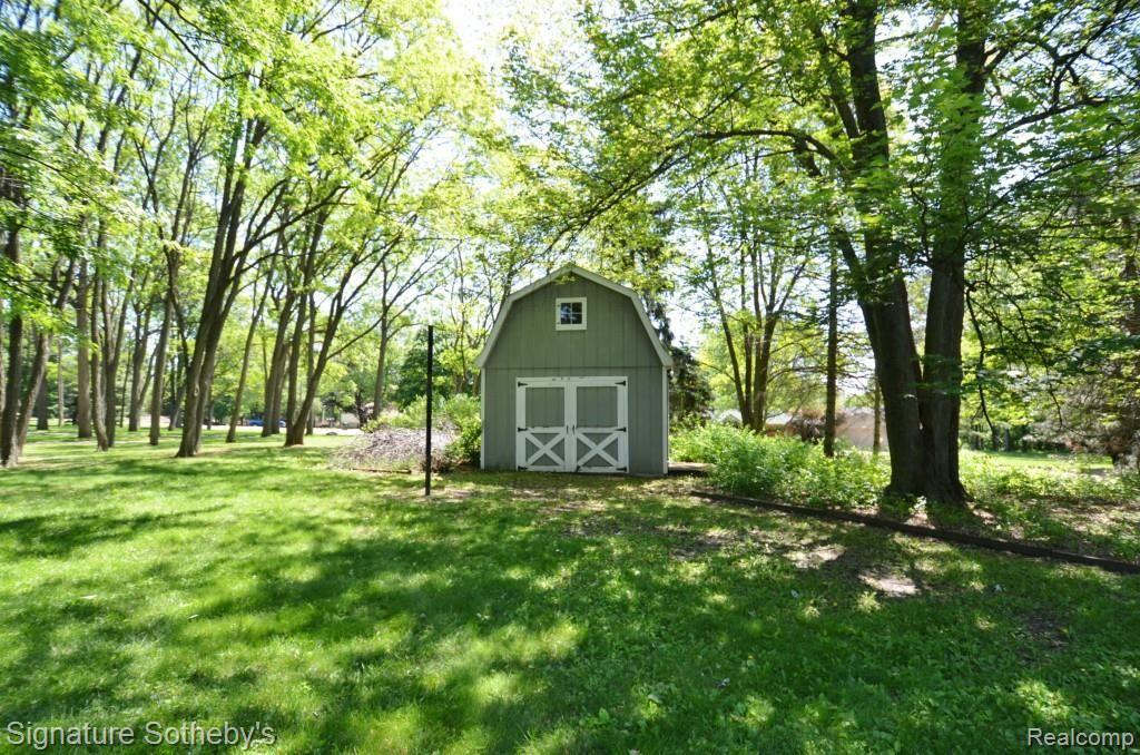 1363 Seville Road Rochester Hills, MI 48309 - Photo 14 of 16