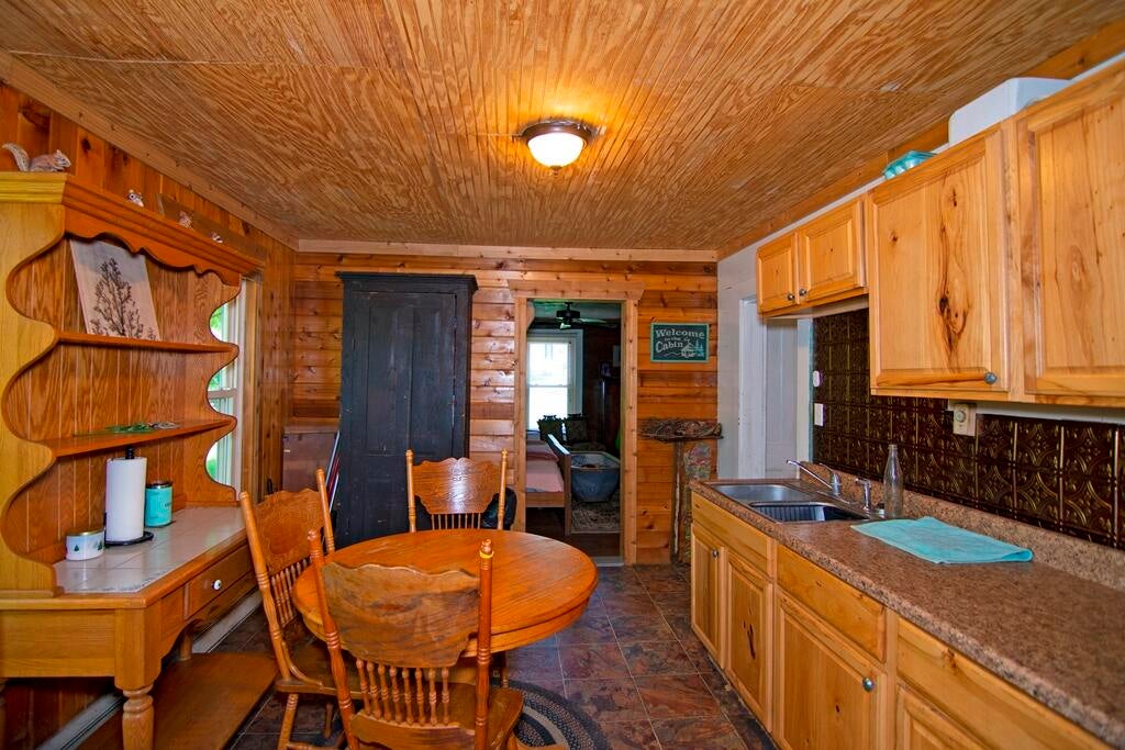 211 Oscar White Road Lansing, WV 25862 - Photo 53 of 101 Gallery Image 53