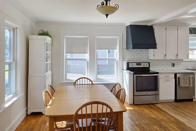 $379,000 | 1668 Hartford Avenue, Hartford, VT 05001