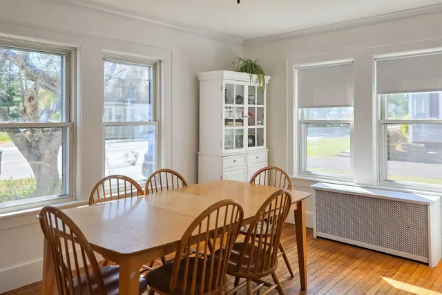 $379,000 | 1668 Hartford Avenue, Hartford, VT 05001