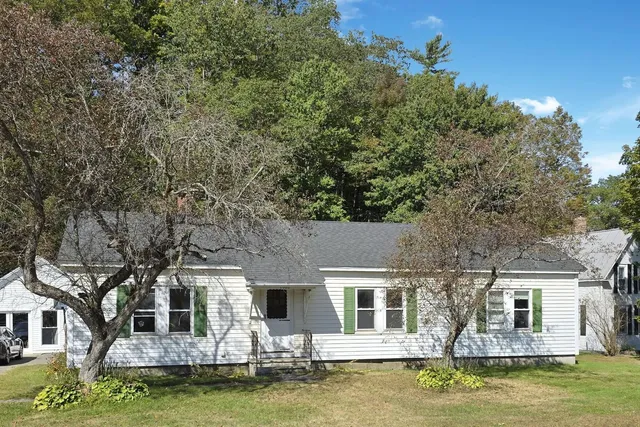 $379,000 | 1668 Hartford Avenue, Hartford, VT 05001