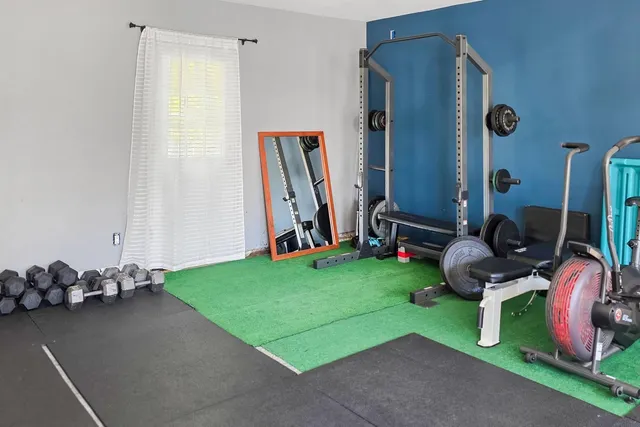 $379,000 | 1668 Hartford Avenue, Hartford, VT 05001