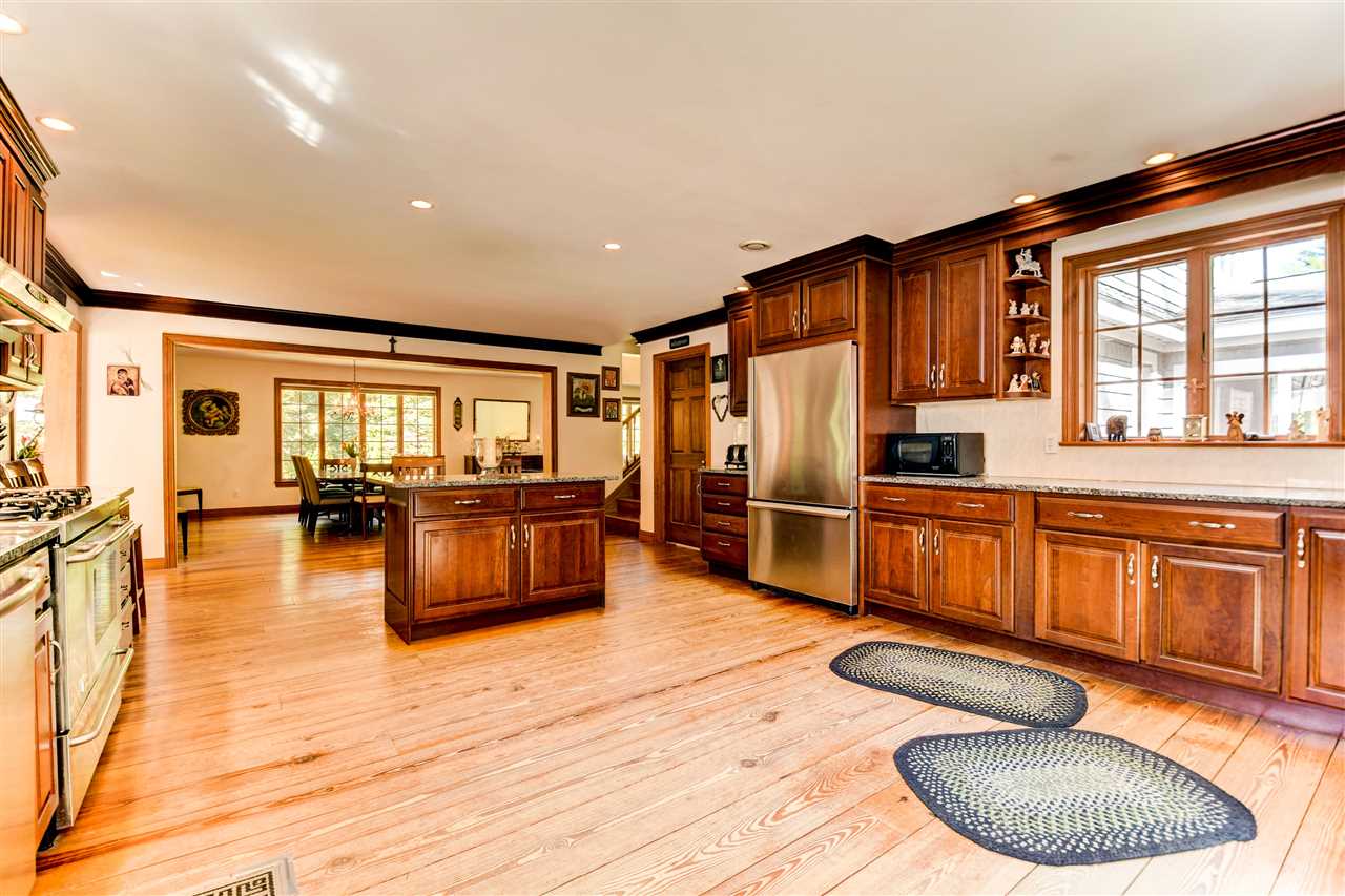 323 Old Bartlett Road Conway, NH 03860 - Photo 6 of 32 Gallery Image 6