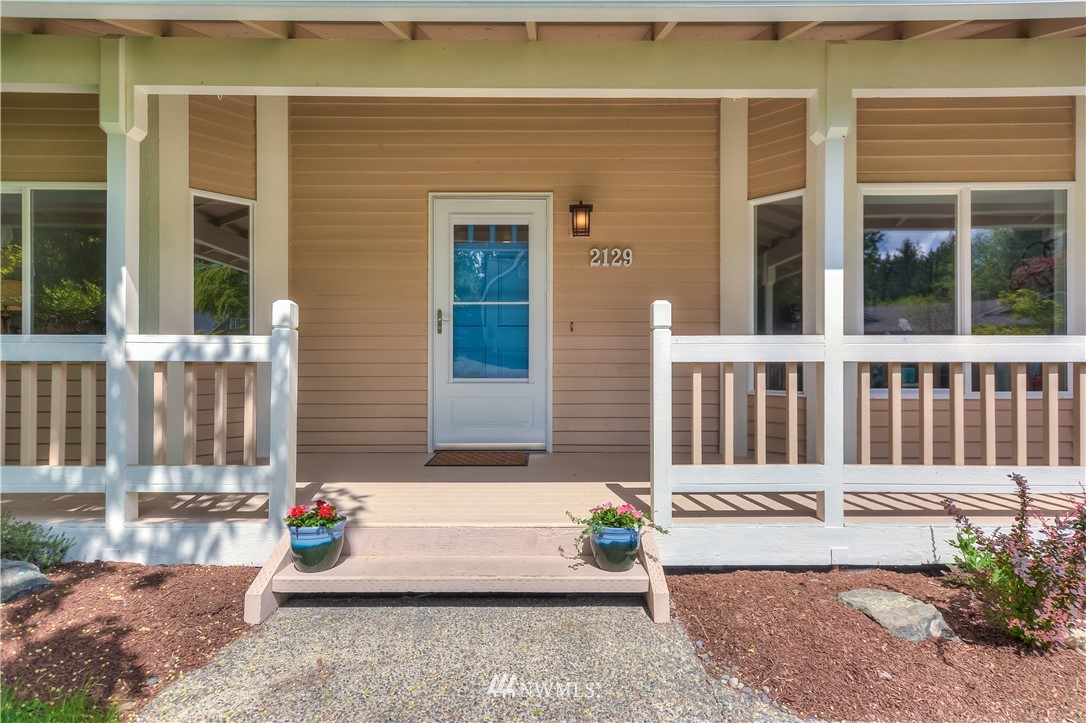2129 234th Place Southeast Bothell, WA 98021 - Photo 2 of 22