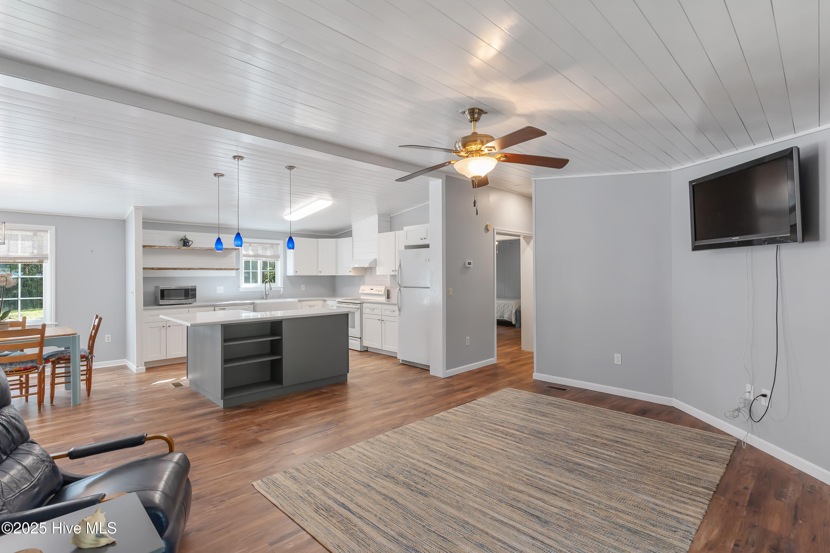 111 Cole Drive Hampstead, NC 28443 - Photo 10 of 26 111 Cole Dr MLS-19