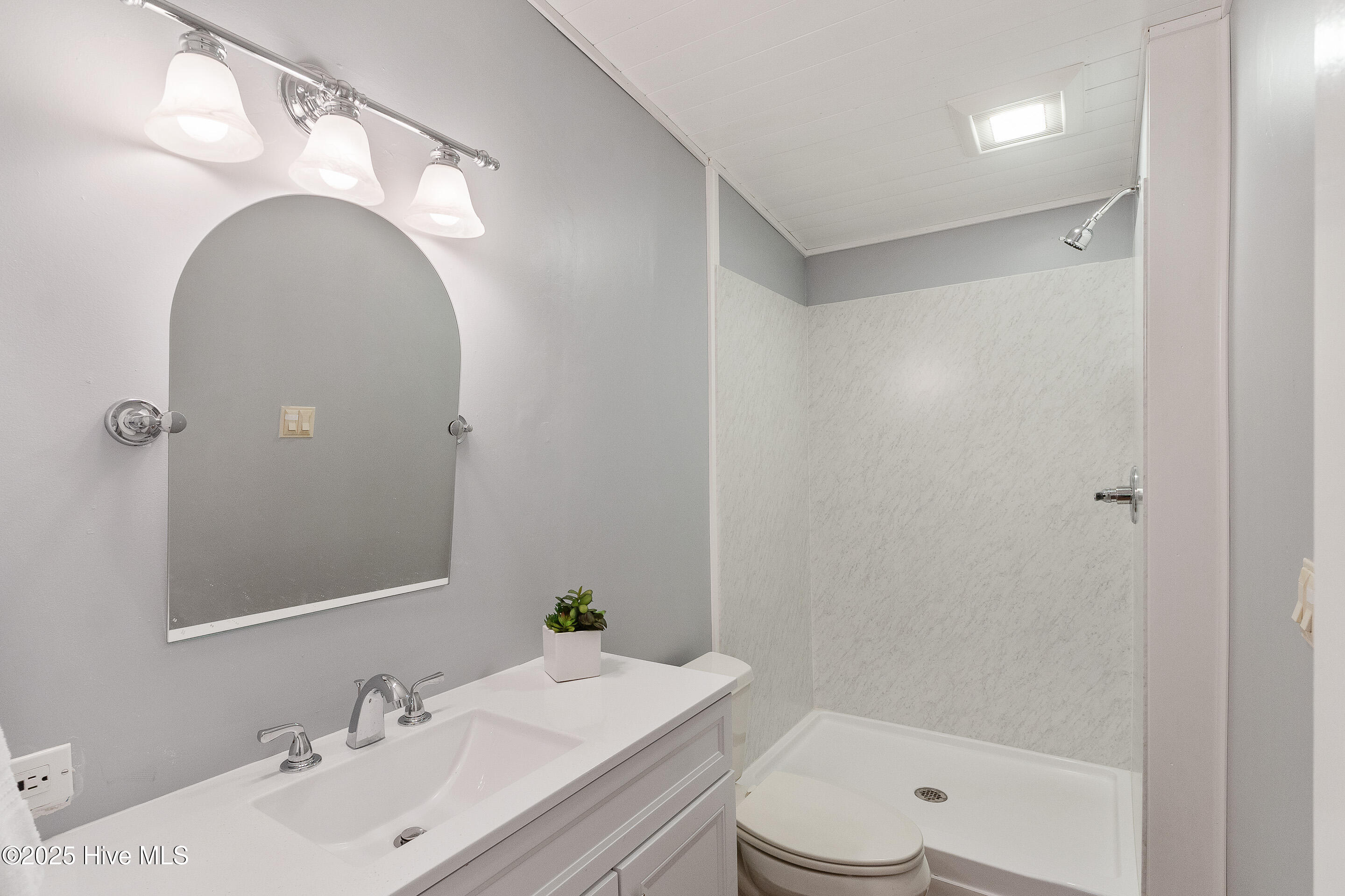 111 Cole Drive Hampstead, NC 28443 - Photo 15 of 26 111 Cole Dr MLS-29