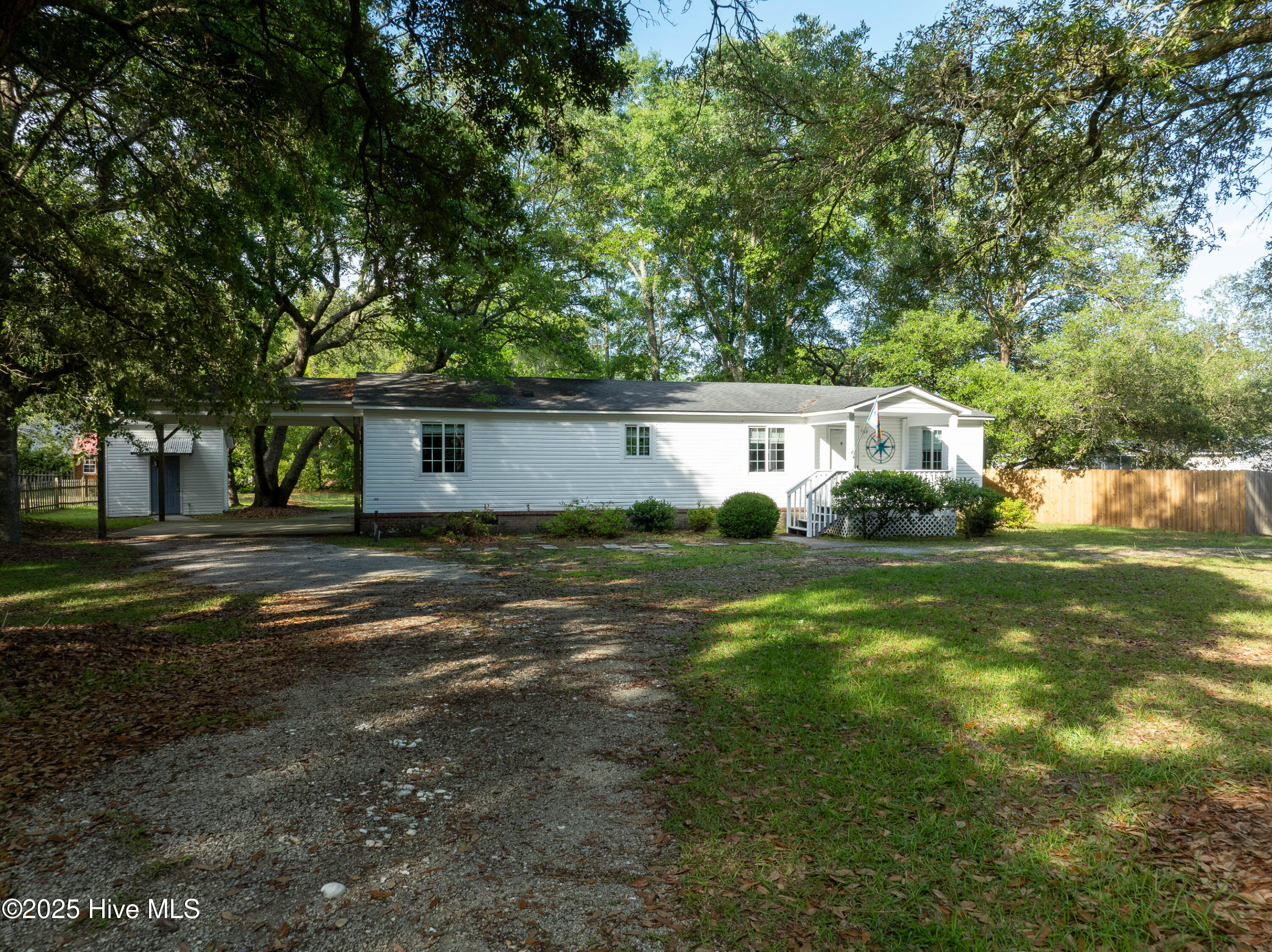111 Cole Drive Hampstead, NC 28443 - Photo 2 of 26 111 Cole Dr MLS-3