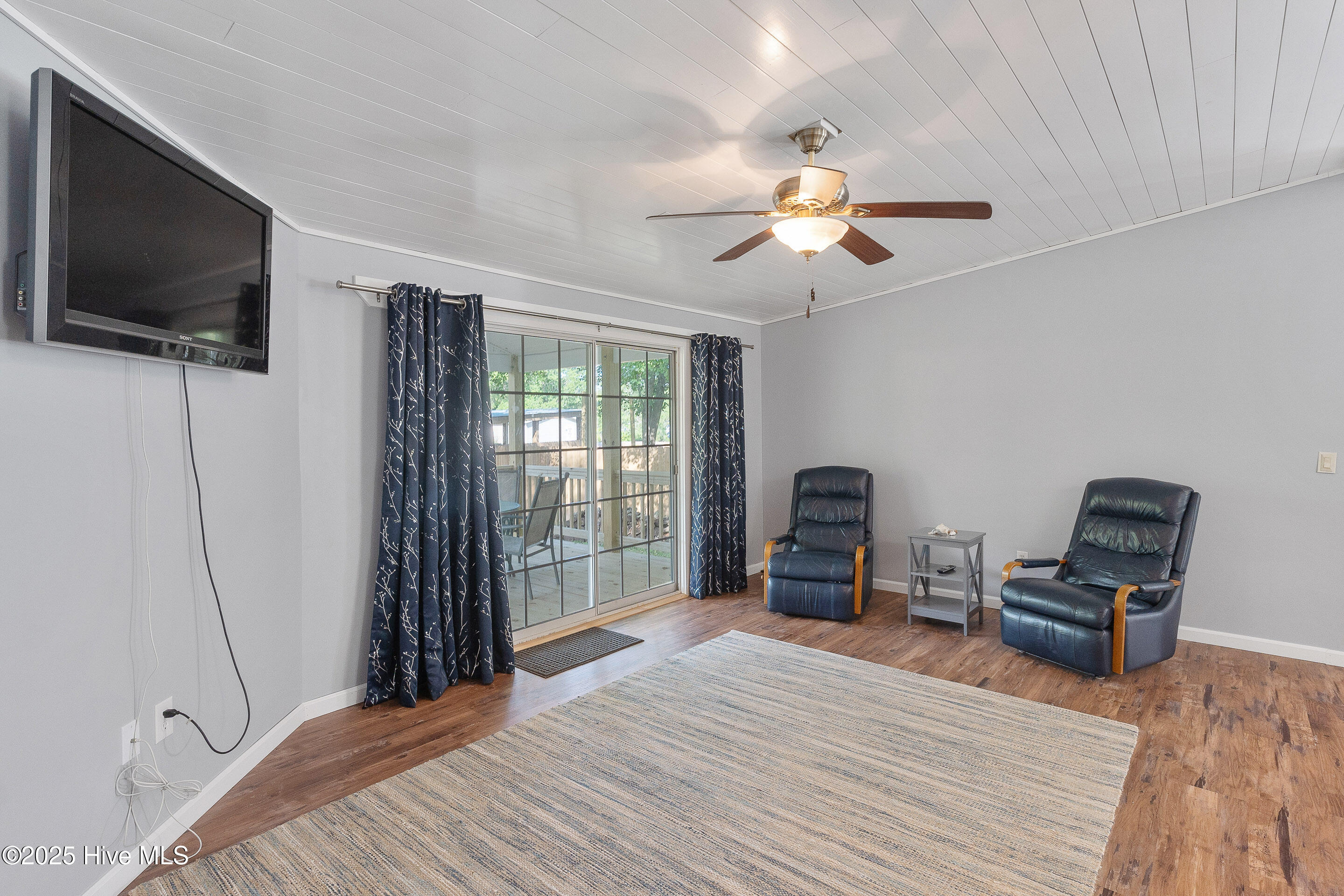 111 Cole Drive Hampstead, NC 28443 - Photo 9 of 26 111 Cole Dr MLS-18