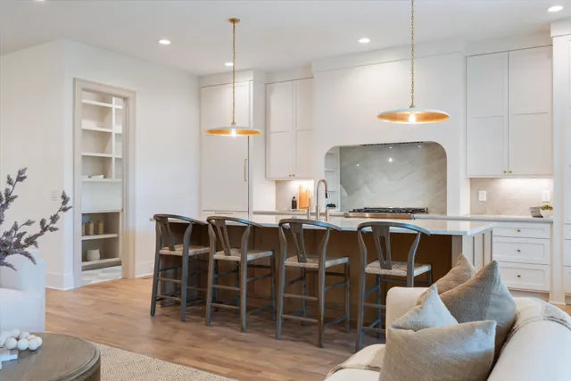 $999,999 | 601 American Road, Nashville, TN 37209