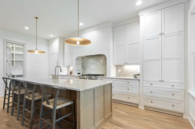 $999,999 | 601 American Road, Nashville, TN 37209