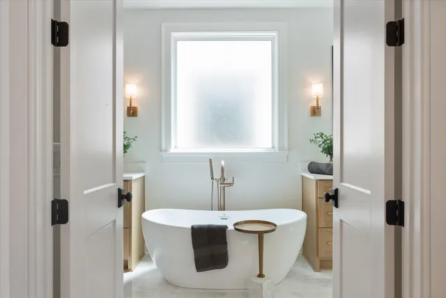 $999,999 | 601 American Road, Nashville, TN 37209