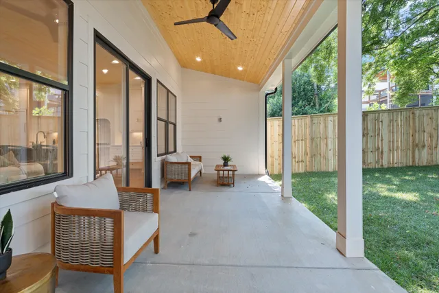 $999,999 | 601 American Road, Nashville, TN 37209