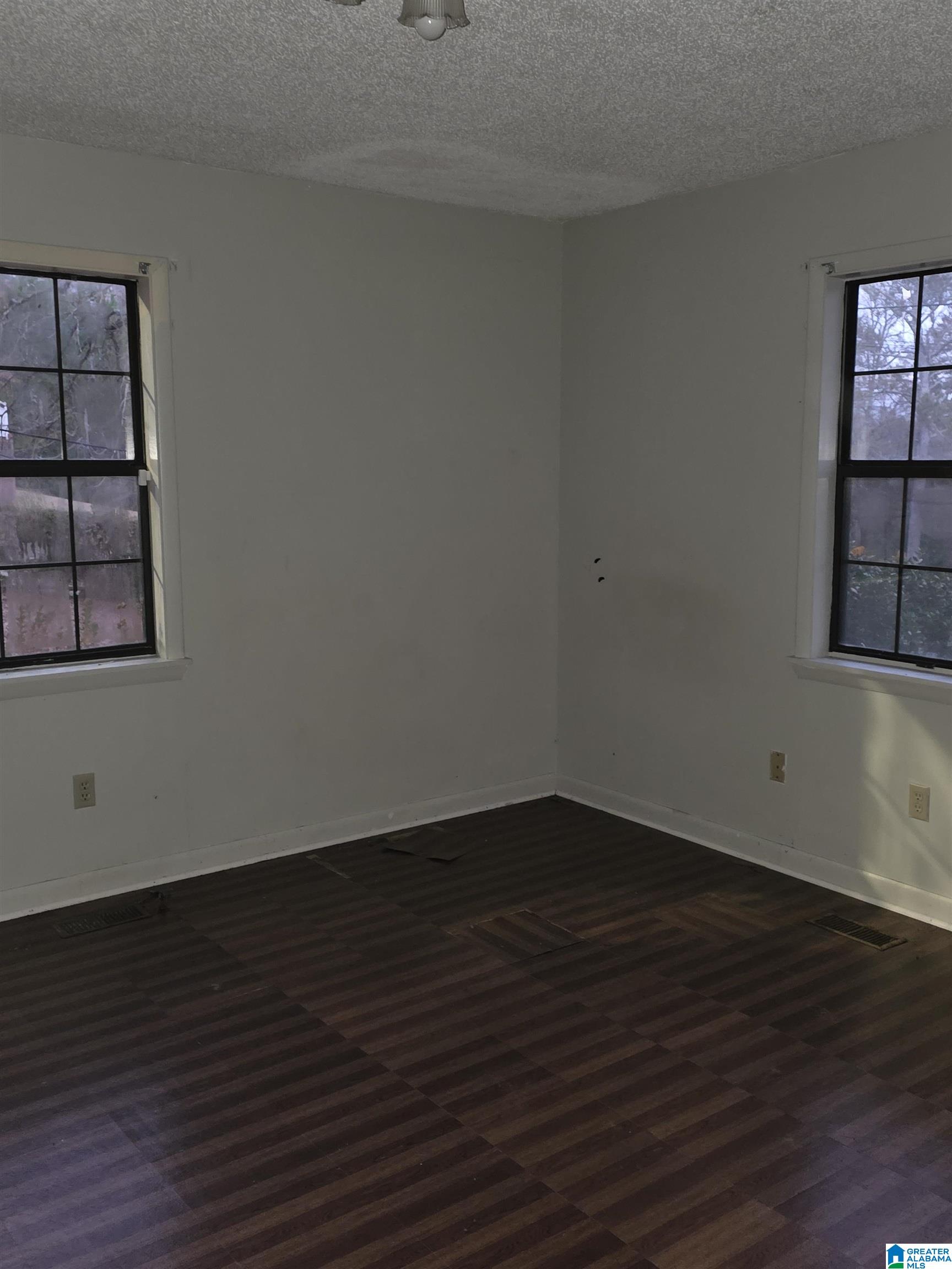 217 Davis Street Talladega, AL 35160 - Photo 13 of 25