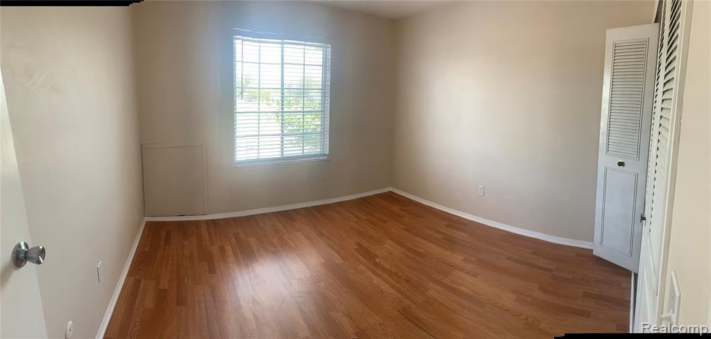311 West Highland Road, Unit T13 Howell, MI 48843 - Photo 17 of 28 Gallery Image 17