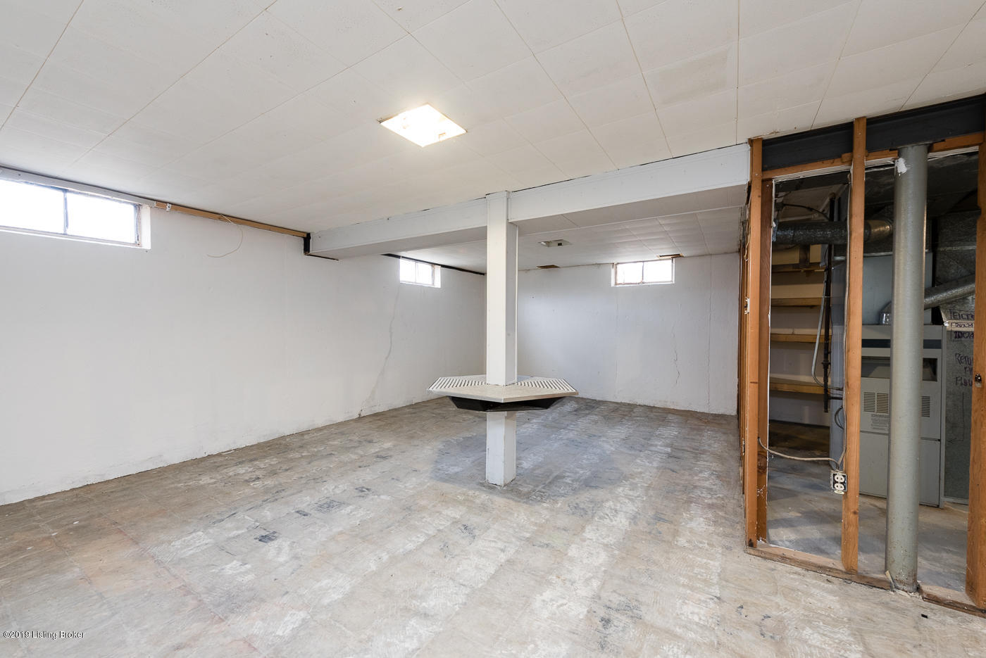 9115 Waltlee Road Louisville, KY 40291 - Photo 22 of 38 9115 Waltlee Rd basement (2 of 10)