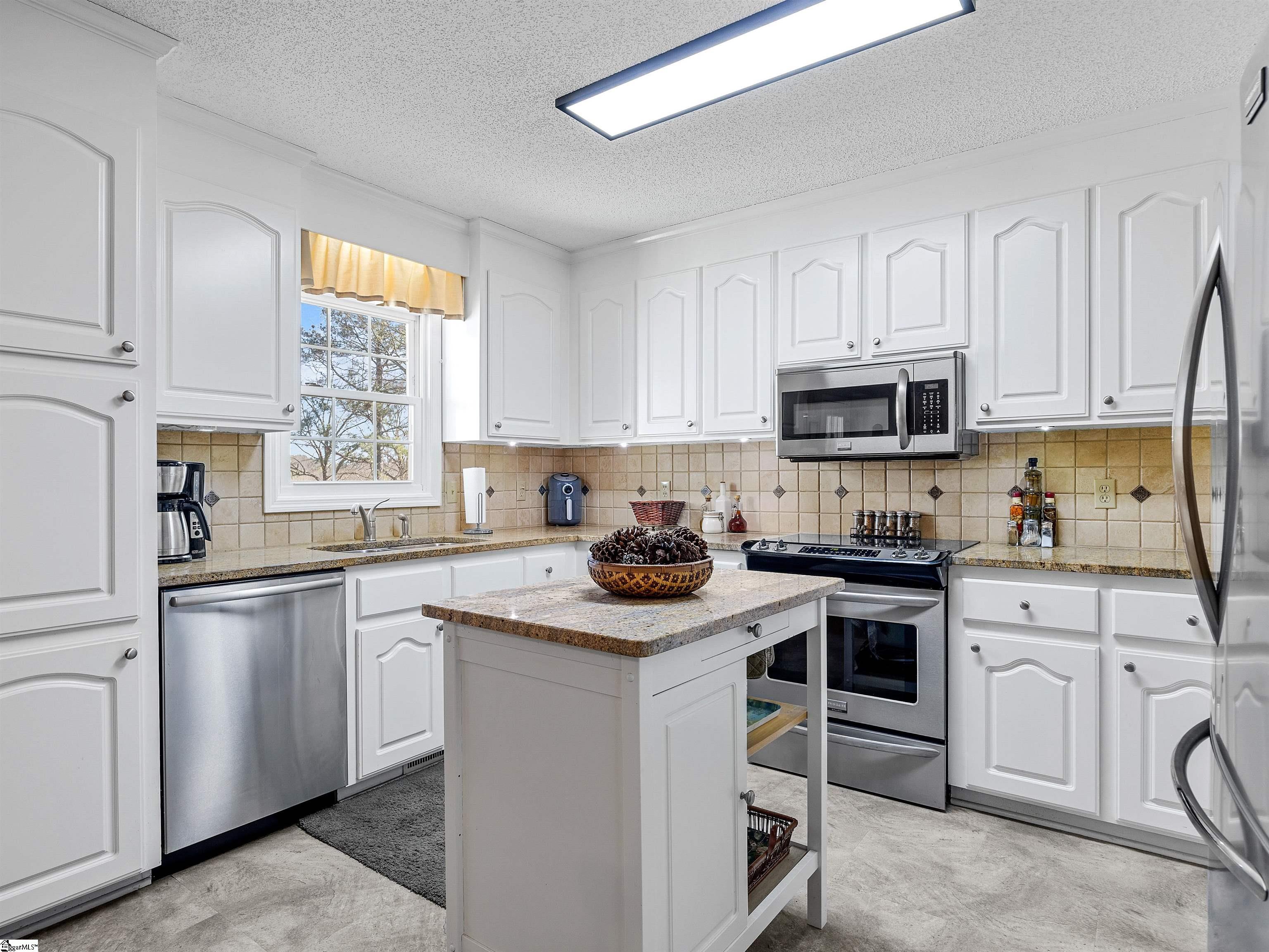 1022 Highway 357 Greer, SC 29651 - Photo 7 of 34 Gallery Image 7