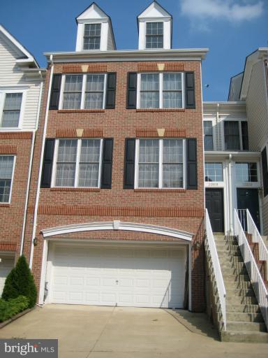 20858 Rockingham Terrace Sterling, VA 20165 - Photo 20 of 20 Exterior (Front)