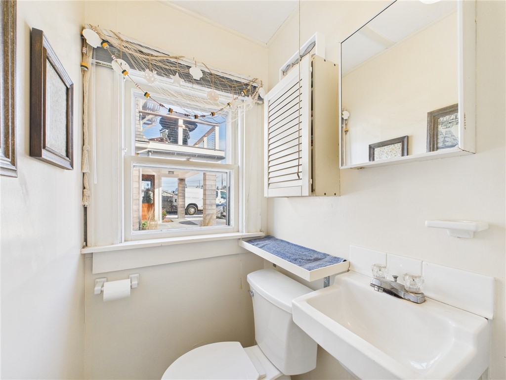 1140 Succotash Road Narragansett, RI 02879 - Photo 25 of 43