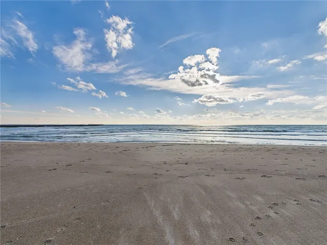 $999,900 | 1140 Succotash Road, Narragansett, RI 02879
