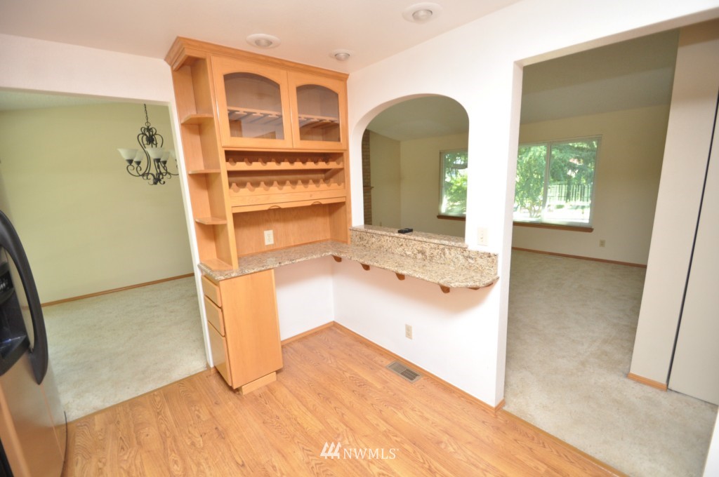 2312 Southeast 21st Street Renton, WA 98055 - Photo 4 of 8