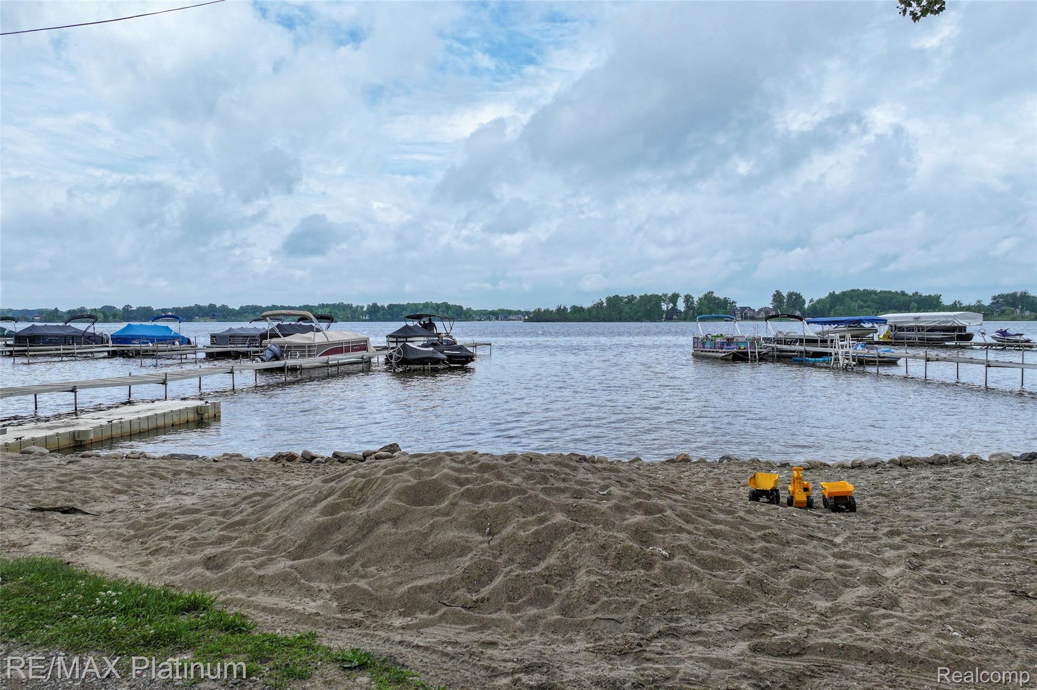 24 Sunset Lane Fenton, MI 48430 - Photo 15 of 20 PLR-14.jpg
