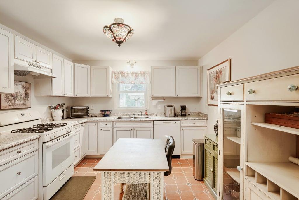 615 Spring Street Villa Rica, GA 30180 - Photo 13 of 29 Gallery Image 13