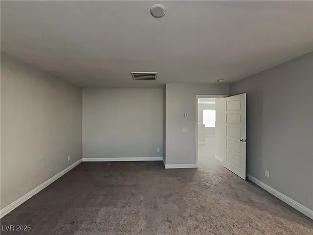 $2,100 | 7160 Ashcroft Street, North Las Vegas, NV 89084